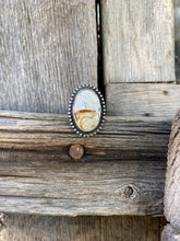Load image into Gallery viewer, Chicken Track Ring Size 8 R0492