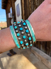 Load image into Gallery viewer, Vintage Zuni Jobeth Mayes Maize Cuff C0422