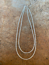Load image into Gallery viewer, White Pearl Necklace N0879