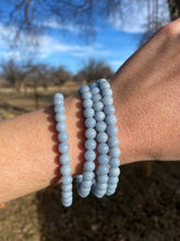 Load image into Gallery viewer, Angelite 6mm Stretchy Bracelet C0444