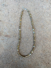 Load image into Gallery viewer, Brown/Gold Pearl Necklace