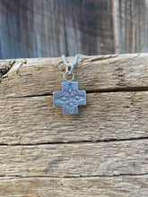 Load image into Gallery viewer, Cross Necklace N0736