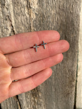 Load image into Gallery viewer, Cross Earrings E0259