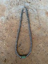 Load image into Gallery viewer, Green Barrel Necklace N0917