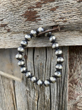 Load image into Gallery viewer, 10mm Silver Pearl Stretchy Bracelet C0353