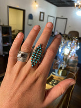 Load image into Gallery viewer, Vintage Ring Size 8