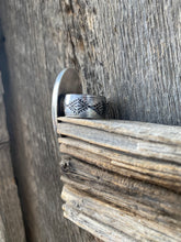 Load image into Gallery viewer, White Buffalo Ring