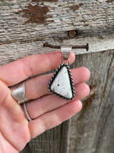 Load image into Gallery viewer, White Buffalo Pendant P0465