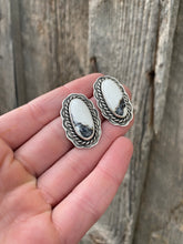 Load image into Gallery viewer, White Buffalo Earrings E0201