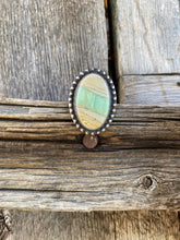 Load image into Gallery viewer, Australian Variscite Ribbon Ring Size 7 R0396