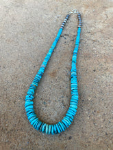 Load image into Gallery viewer, Turquoise Graduated Necklace