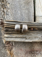 Load image into Gallery viewer, Sterling Silver Vintage Hoops E0289