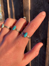 Load image into Gallery viewer, Dainty Turquoise Ring R0406