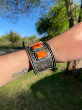 Load image into Gallery viewer, Orange Spiny Oyster Cuff