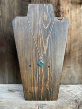 Load image into Gallery viewer, Turquoise Pendant Necklace N0781