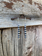 Load image into Gallery viewer, Sterling Silver Earrings E0324
