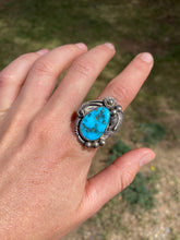 Load image into Gallery viewer, Vintage Ring Size 8