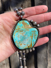 Load image into Gallery viewer, Vintage Necklace