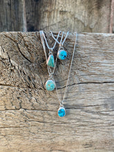 Load image into Gallery viewer, Simple Pendant Necklace N0825