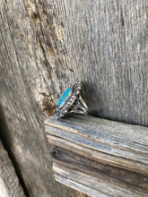 Load image into Gallery viewer, Vintage Ring Size 7 1/4