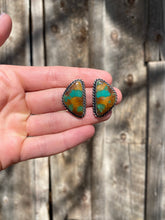 Load image into Gallery viewer, Royston Earrings E0300