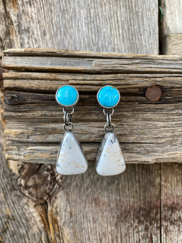GH and WB Earrings E0199