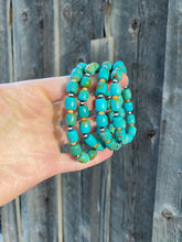 Load image into Gallery viewer, Turquoise Spiny Oyster Stretchy Bracelet C0399