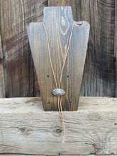 Load image into Gallery viewer, Vintage Button Bolo N0910