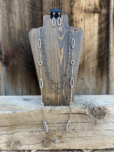 Load image into Gallery viewer, Vintage Liquid Silver 5 Strand Necklace N0785