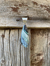 Load image into Gallery viewer, Mystic Sage Variscite Pendant P0690