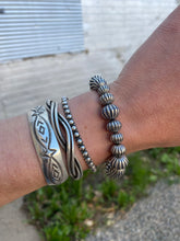 Load image into Gallery viewer, Silver Bracelet
