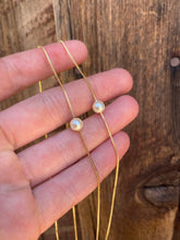 Load image into Gallery viewer, Gold Pearl Necklace N0682