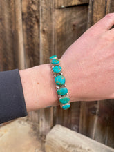 Load image into Gallery viewer, Vintage Turquoise Cuff C0437