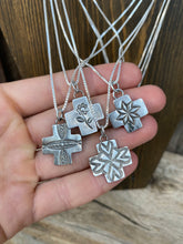 Load image into Gallery viewer, Cross Necklace N0736