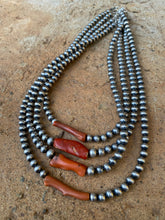 Load image into Gallery viewer, Coral Barrel Necklace N0920