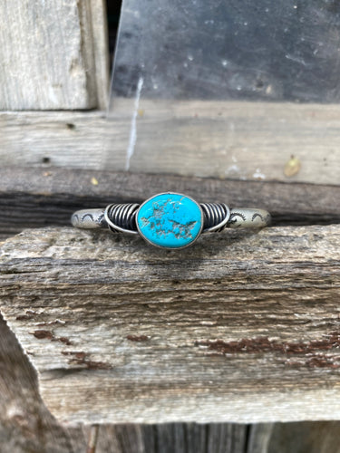 Sleeping Beauty Cuff C0361
