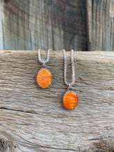 Load image into Gallery viewer, Orange Spiny Oyster Necklace N0549