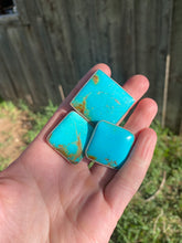 Load image into Gallery viewer, Turquoise Pin