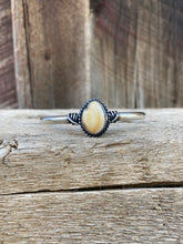 Load image into Gallery viewer, Elk Ivory Cuff C0480