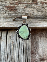 Load image into Gallery viewer, Nautilus Pendant P0675