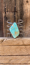 Load image into Gallery viewer, Turquoise Statement Cuff C0430