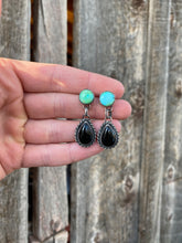 Load image into Gallery viewer, GH and Black Onyx E0200