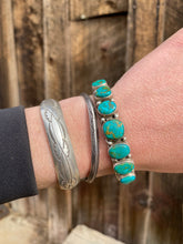 Load image into Gallery viewer, Vintage Turquoise Cuff C0437