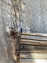 Load image into Gallery viewer, Royston Ribbon Ring 6.5