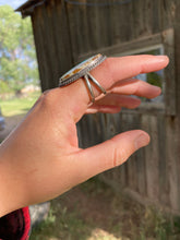 Load image into Gallery viewer, Royston Ribbon Ring Size 7.5 R0433