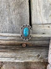Load image into Gallery viewer, Vintage Ring Size 7 1/4