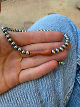 Load image into Gallery viewer, Coral Barrel Necklace N0920