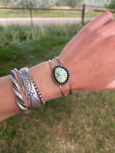 Load image into Gallery viewer, Nautilus Variscite Cuff C0381