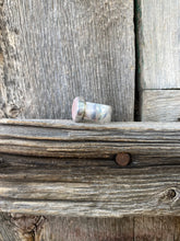 Load image into Gallery viewer, Pink Ring Size 6.5 R0340