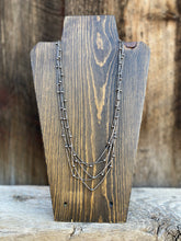 Load image into Gallery viewer, Vintage Liquid Silver 5 Strand Necklace N0785